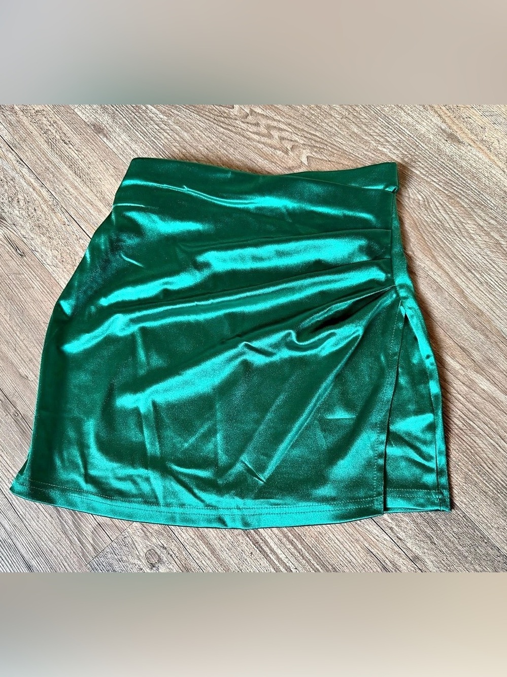 NWOT Satin Mini Skirt Size Small